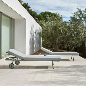 contemporary sun lounger