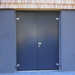 swing industrial doors