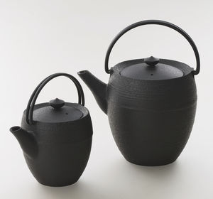 cast iron teapot