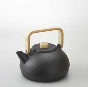 cast iron kettle