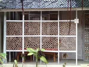 bar fence