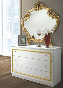 traditional chest of drawers
