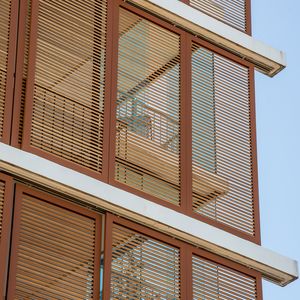 sliding shutter