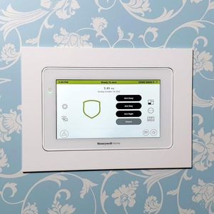 wall-mounted touchscreen holder 1