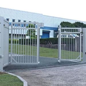 folding gate