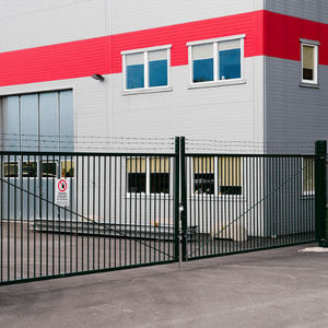 swing gate