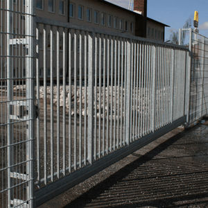 sliding gate