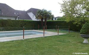 protective barrier / fixed / glass / pool