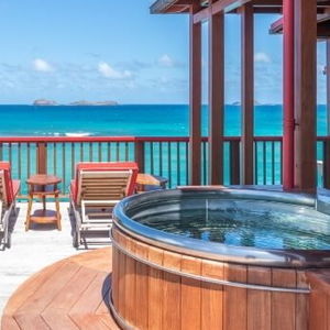 8-person hot tub