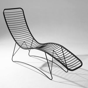 contemporary chaise longue