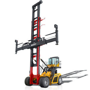 lifting telehandler