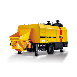 trailer-mounted concrete pump 1