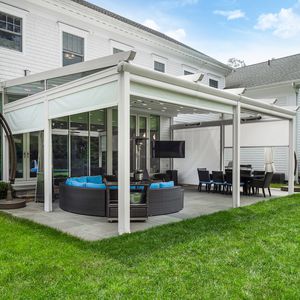 self-supporting pergola