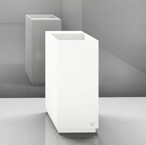 indoor drinking fountain