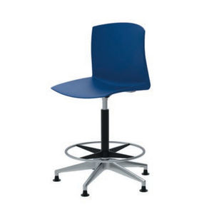 standard highchair