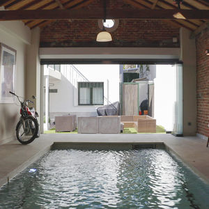 swimming pool with movable floor