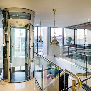 hydraulic elevator