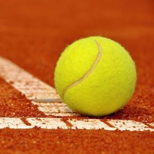 tennis court synthetic clay surface