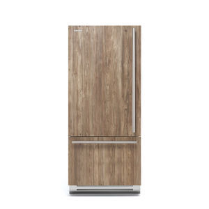 upright refrigerator-freezer