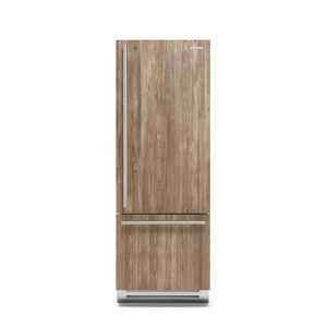 upright refrigerator-freezer