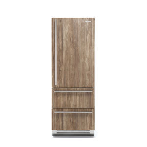 upright refrigerator-freezer