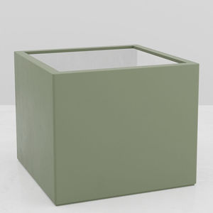 polyester planter