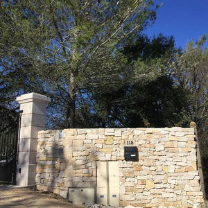 natural stone wall cladding