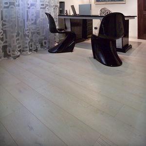 solid parquet floor