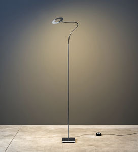 floor-standing lamp