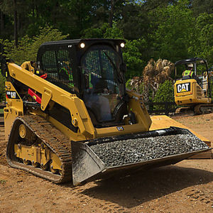 compact tracked loader