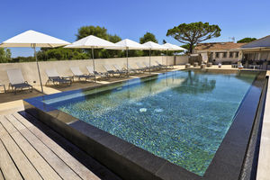custom swimming pool