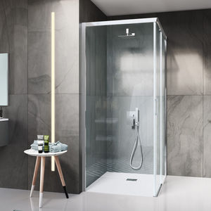 fixed shower screen