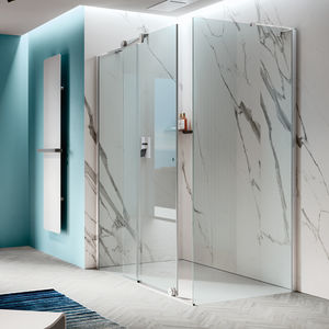 sliding shower screen