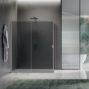 sliding shower screen