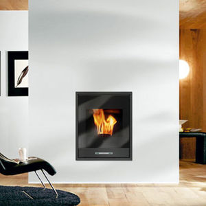 pellet fireplace / contemporary / closed hearth / built-in