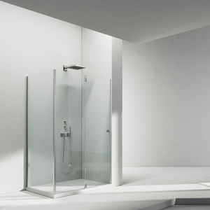 tempered glass shower cubicle