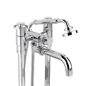 double-handle bathtub mixer tap