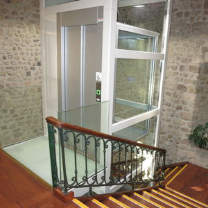 SS And Glass Hydraulic Home Lift