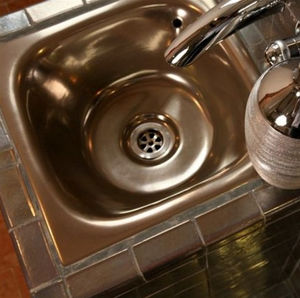 built-in washbasin