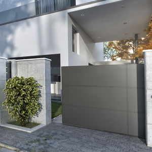 sliding gate