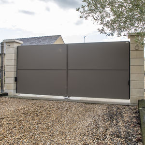 sliding gate