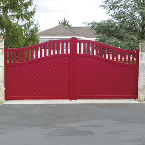 swing gate