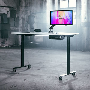 free-standing desk