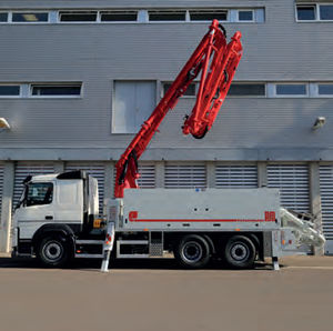 mobile concrete pump