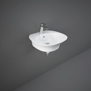 wall-mounted washbasin