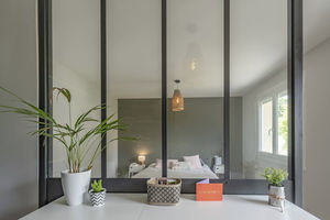interior glass panel / transparent