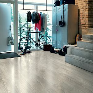 vinyl flooring / for sports facilities / for restaurants / commercial