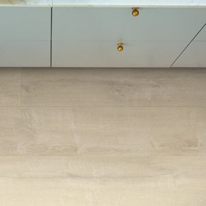 HDF laminate flooring