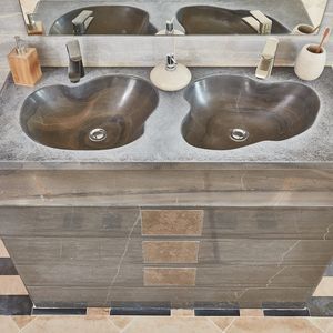 wall-mounted washbasin 1