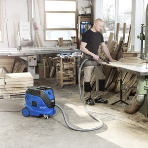 vacuum cleaner for commercial buildings 1